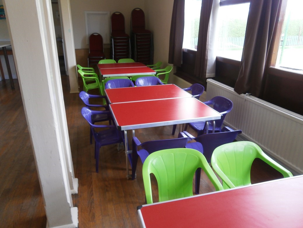 seaton-vh-tables-and-chairs